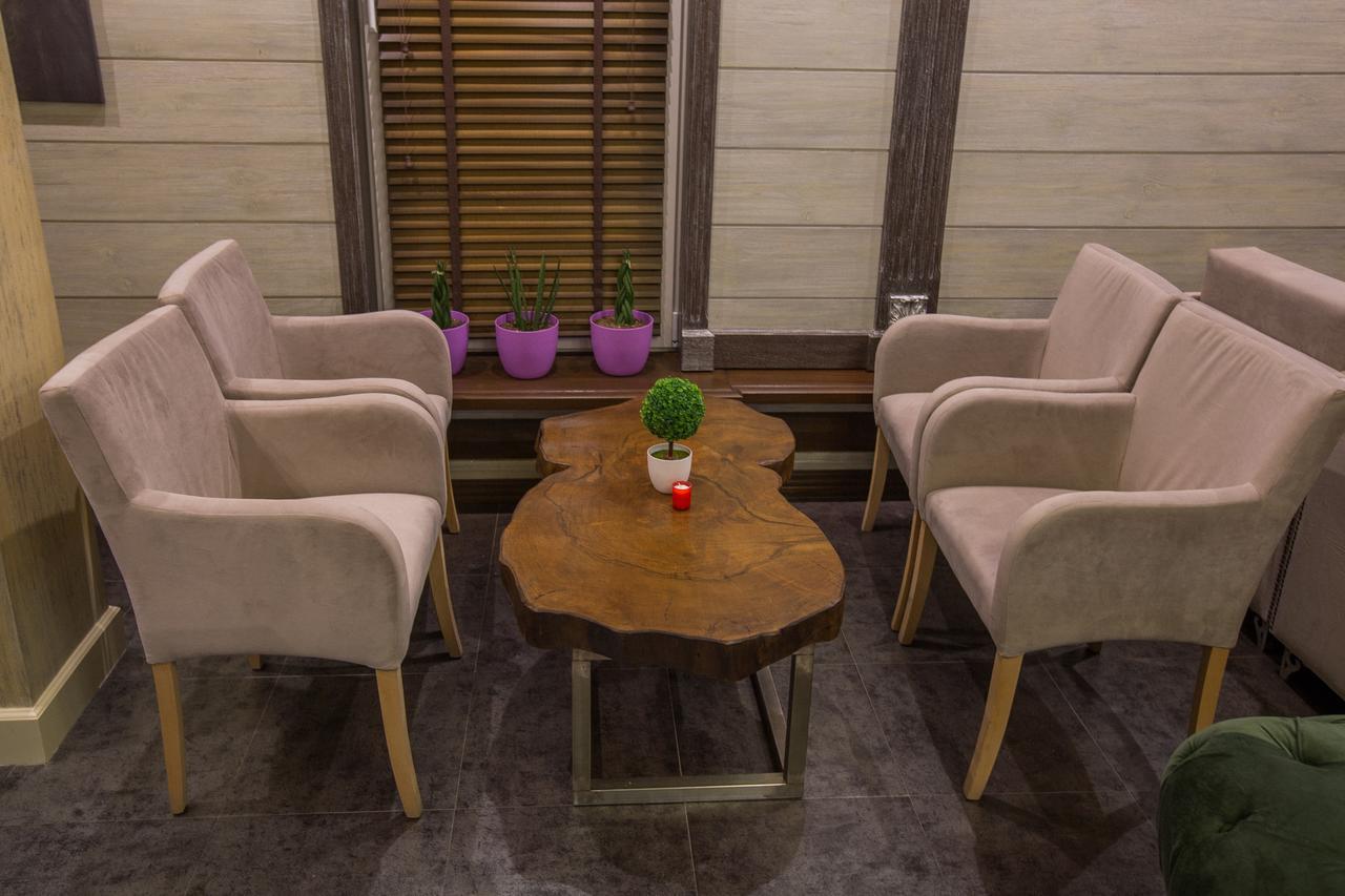 "L'Art De Vivre" Resort Korce Habitación foto