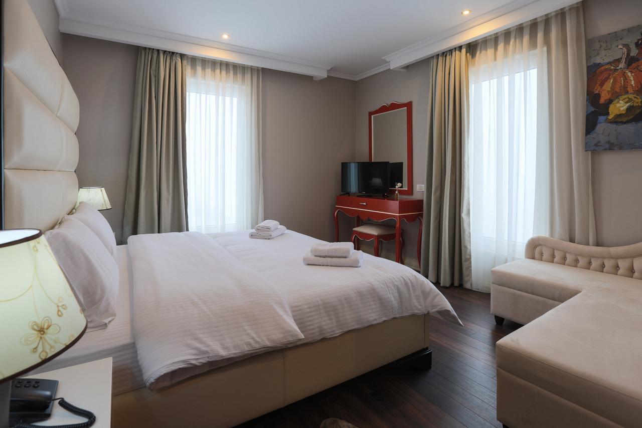 "L'Art De Vivre" Resort Korce Exterior foto
